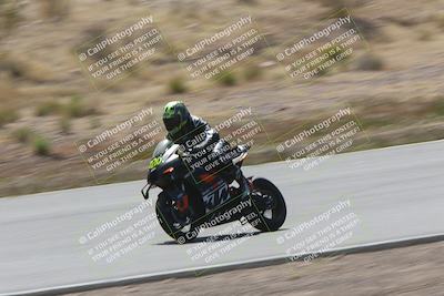 media/Apr-20-2025-AHRMA (Sun) [[393a79c373]]/Race/Group 10/Turn 4b/